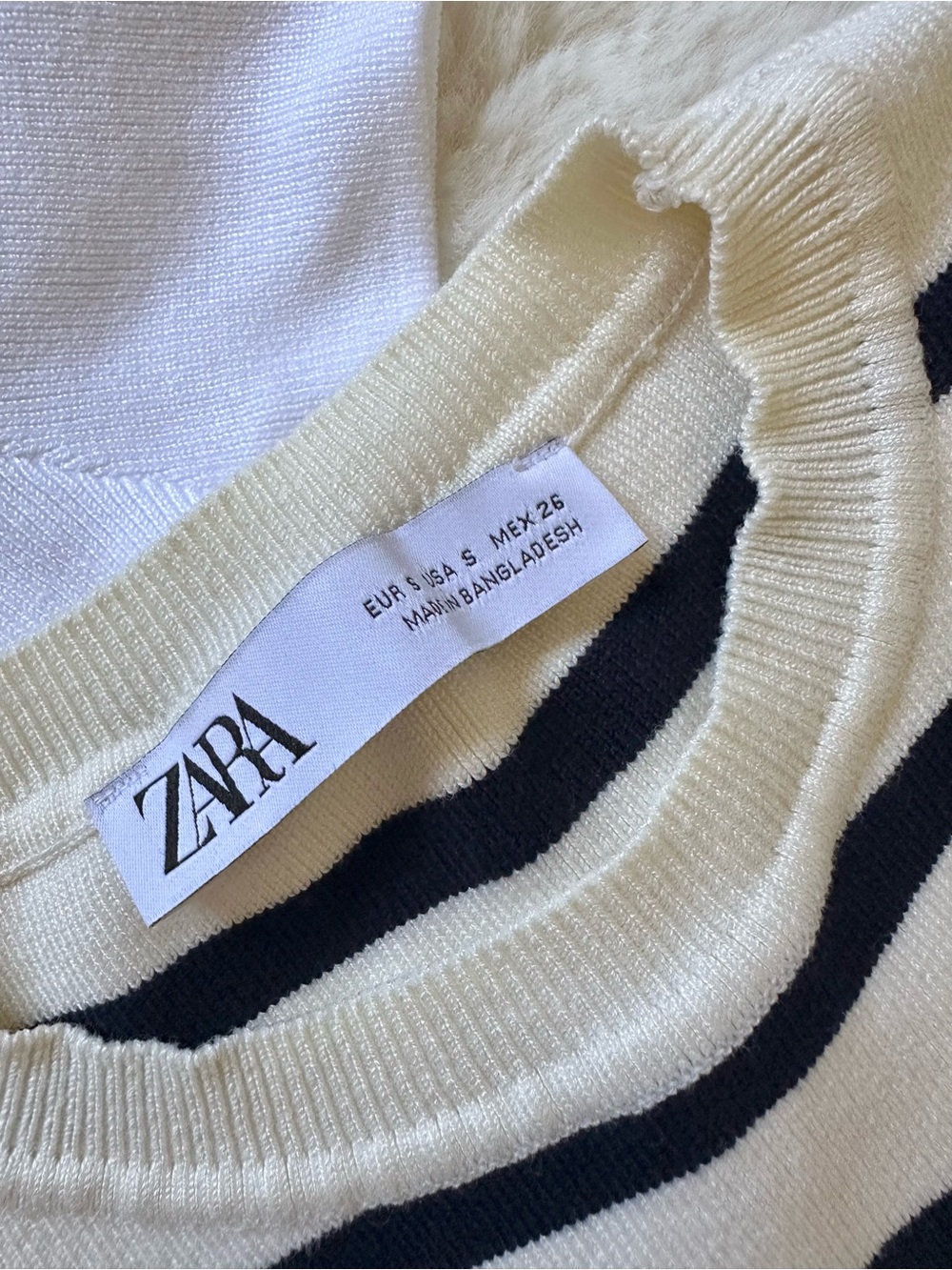 Zara Women’s 2PACK Short Sleeve Knit Top White & Cream Stripe - Small - Picture 4 of 10